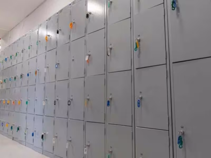 Lockers for storing valuables
